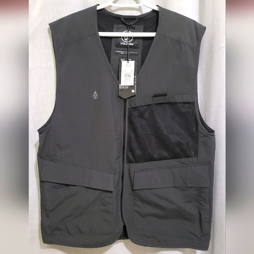 NWT OBO: Volcom Skate Vitals Alec M Black Vest - L Large
